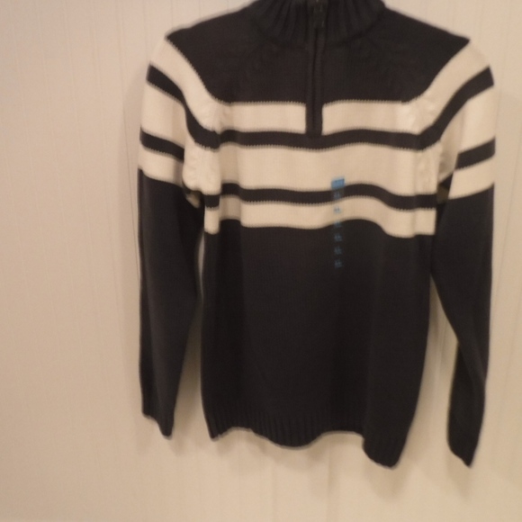 Boys Sweater - Picture 2 of 4